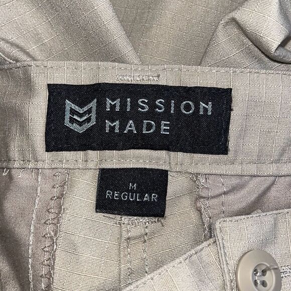 Mission Made Khaki Cargo Tactical Pants Medium - Picture 4 of 5
